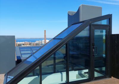 3M Prestige 70 Exterior